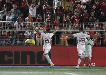 El clásico entre Saprissa y Alajuelense acapara la atención en Costa Rica El clásico entre Saprissa y Alajuelense acapara la atención en Costa Rica