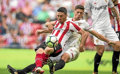 Clément Lenglet, en el partido de Liga ante el Athletic. Clément Lenglet, en el partido de Liga ante el Athletic.