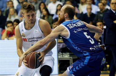 95-100. El Real Madrid sufre para seguir invicto ante un buen San Pablo 95-100. El Real Madrid sufre para seguir invicto ante un buen San Pablo