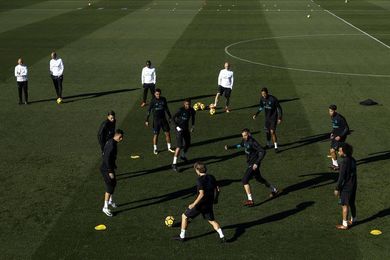 El Real Madrid termina de preparar el duelo en Girona ajeno a la política El Real Madrid termina de preparar el duelo en Girona ajeno a la política