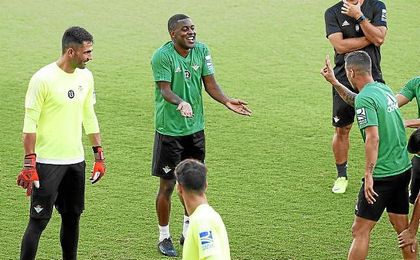 La convocatoria del Betis para medirse al Espanyol: llega Campbell La convocatoria del Betis para medirse al Espanyol: llega Campbell