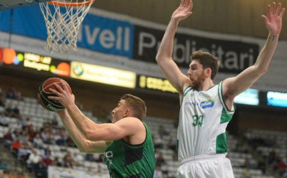 Joventut 81-76 Betis Baloncesto: Los problemas se multiplican Joventut 81-76 Betis Baloncesto: Los problemas se multiplican