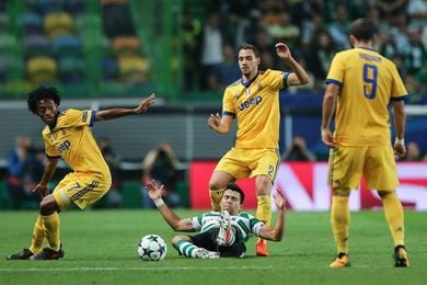 1-1. Higuaín acerca al Juventus a octavos 1-1. Higuaín acerca al Juventus a octavos