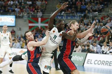 85-84. Beaubois reanima al Baskonia en el último suspiro 85-84. Beaubois reanima al Baskonia en el último suspiro