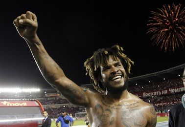 El presidente de Panamá promete que Román Torres encabezará el desfile del viernes El presidente de Panamá promete que Román Torres encabezará el desfile del viernes
