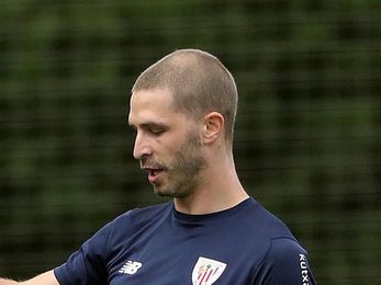 Yeray empieza a trabajar con el grupo en Lezama Yeray empieza a trabajar con el grupo en Lezama