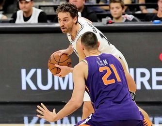 Pau Gasol se salva en una noche perdedora del resto de los jugadores españoles Pau Gasol se salva en una noche perdedora del resto de los jugadores españoles