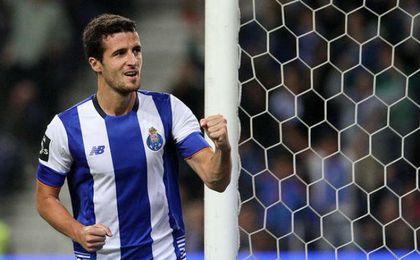 La renovación de Marcano en Oporto se complica; el Betis, atento La renovación de Marcano en Oporto se complica; el Betis, atento