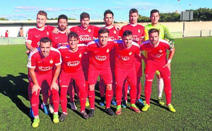 En la imagen, el once del Utrera que saltó el pasado domingo para enfrentarse al Atlético Onubense. En la imagen, el once del Utrera que saltó el pasado domingo para enfrentarse al Atlético Onubense.
