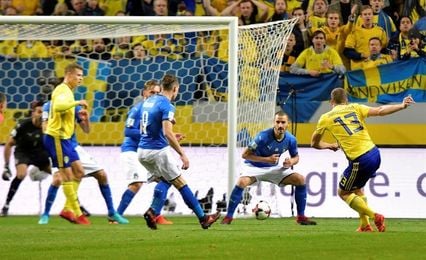 1-0. Johansson obliga a la remontada a una decepcionante Italia 1-0. Johansson obliga a la remontada a una decepcionante Italia