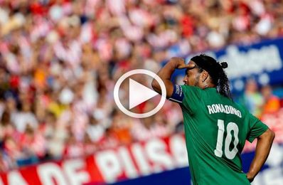 Ronaldinho muestra su clase en un partido por la paz Ronaldinho muestra su clase en un partido por la paz