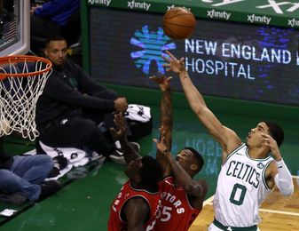 95-94. Horford regresa triunfal y le da a los Celtics la duodécima victoria consecutiva 95-94. Horford regresa triunfal y le da a los Celtics la duodécima victoria consecutiva