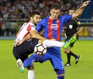 La eficacia del argentino Churín hace soñar a Cerro Porteño con el Clausura La eficacia del argentino Churín hace soñar a Cerro Porteño con el Clausura