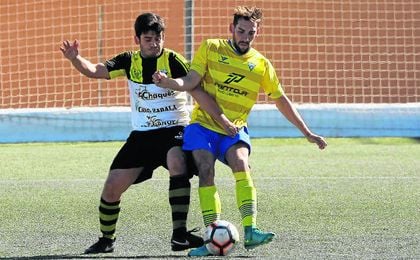 El Tomares goleó a un Villafranco con muchas bajas. El Tomares goleó a un Villafranco con muchas bajas.