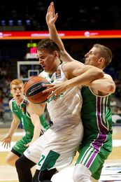 83-85. Un irregular Unicaja cae en la prórroga ante el Zalgiris 83-85. Un irregular Unicaja cae en la prórroga ante el Zalgiris