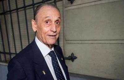 Suspendido sin fecha el juicio a Lopera por enfermedad del expresidente bético Suspendido sin fecha el juicio a Lopera por enfermedad del expresidente bético