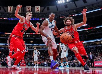 102-87. Walker ayuda a los Hornets a detener racha perdedora 102-87. Walker ayuda a los Hornets a detener racha perdedora