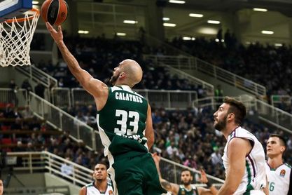 82-71. La mejoría del Unicaja no le basta para conquistar Atenas 82-71. La mejoría del Unicaja no le basta para conquistar Atenas