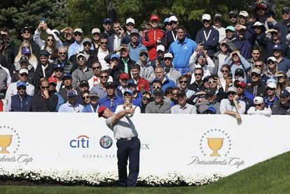 Estadounidense Charley Hoffman afianza su liderato con 5 golpes de ventaja Estadounidense Charley Hoffman afianza su liderato con 5 golpes de ventaja