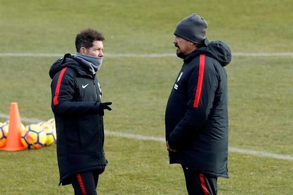 Simeone prueba un ataque Correa-Gameiro ante la probable baja de Griezmann Simeone prueba un ataque Correa-Gameiro ante la probable baja de Griezmann