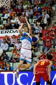 El Obradoiro no se fía del colista El Obradoiro no se fía del colista