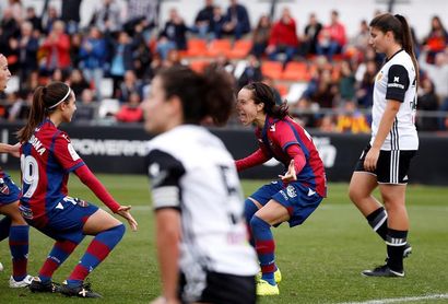 El Rayo sorprende al líder; el Levante se lleva el derbi valenciano El Rayo sorprende al líder; el Levante se lleva el derbi valenciano