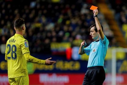 0-2. El Barcelona necesitó jugar en superioridad para doblegar al Villarreal 0-2. El Barcelona necesitó jugar en superioridad para doblegar al Villarreal