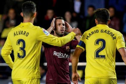 Asenjo: "Con once contra once el Barcelona no nos creó peligro" Asenjo: "Con once contra once el Barcelona no nos creó peligro"