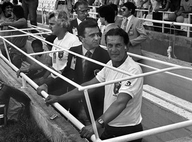 Telé Santana y Cruyff sellaron hace 25 años el más bello pacto de fútbol Telé Santana y Cruyff sellaron hace 25 años el más bello pacto de fútbol