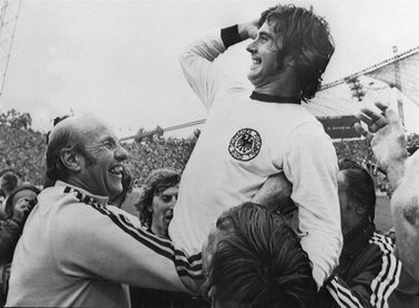 El diario "Bild" atribuye a Gerd Müller 27 goles más que a Messi El diario "Bild" atribuye a Gerd Müller 27 goles más que a Messi