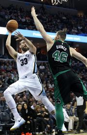 93-102. Irving y los Celtics superan a los Grizzlies de Gasol 93-102. Irving y los Celtics superan a los Grizzlies de Gasol