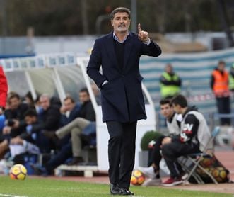 El Málaga afronta una ´final´ ante un Betis al que se le agota el crédito El Málaga afronta una ´final´ ante un Betis al que se le agota el crédito