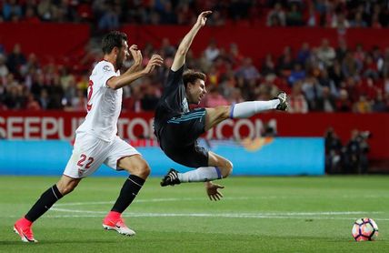 La Real necesita ganar al Sevilla en la despedida de Carlos Vela La Real necesita ganar al Sevilla en la despedida de Carlos Vela