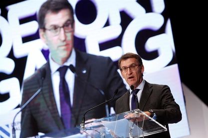 Núñez Feijóo anuncia que La Vuelta tendrá dos etapas en Galicia en 2018 Núñez Feijóo anuncia que La Vuelta tendrá dos etapas en Galicia en 2018