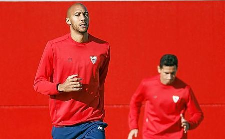 Tras salir Berizzo, de futuro de Nzonzi está más en el aire que nunca. Tras salir Berizzo, de futuro de Nzonzi está más en el aire que nunca.