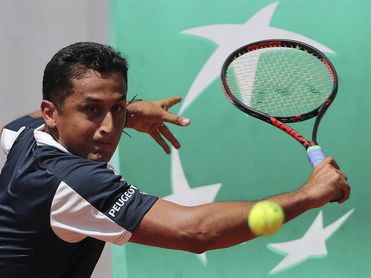 Almagro estará dos meses de baja tras ser operado de la rodilla izquierda Almagro estará dos meses de baja tras ser operado de la rodilla izquierda