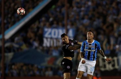 El regreso de Lucas Barrios a Colo Colo se convirtió en culebrón sin final feliz El regreso de Lucas Barrios a Colo Colo se convirtió en culebrón sin final feliz