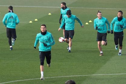 Benzema vuelve a ausentarse del entrenamiento del Real Madrid Benzema vuelve a ausentarse del entrenamiento del Real Madrid