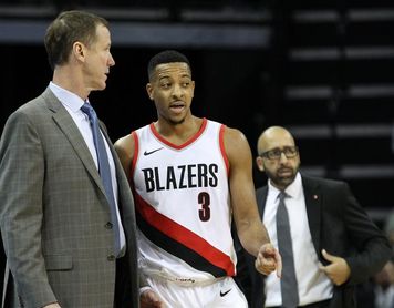 111-110. McCollum sella triunfo de los Trail Blazers a 6 segundos del final 111-110. McCollum sella triunfo de los Trail Blazers a 6 segundos del final