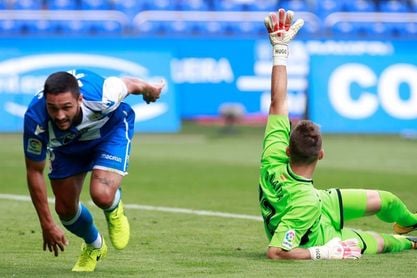 Andone: "Ha quedado claro que voy a seguir en el Deportivo" Andone: "Ha quedado claro que voy a seguir en el Deportivo"