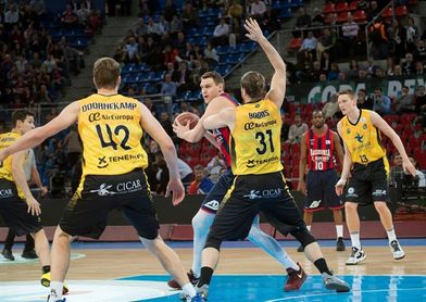 El Iberotar Tenerife afronta un reto ante el Baskonia con la Copa en juego El Iberotar Tenerife afronta un reto ante el Baskonia con la Copa en juego