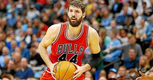 Nikola Mirotic ficha por los New Orleans Pelicans Nikola Mirotic ficha por los New Orleans Pelicans
