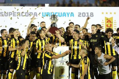 El Peñarol comienza el torneo Apertura como el principal candidato al título El Peñarol comienza el torneo Apertura como el principal candidato al título
