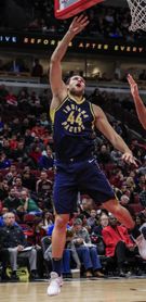100-92. Oladipo y Bogdanovic lideran la victoria de los Pacers 100-92. Oladipo y Bogdanovic lideran la victoria de los Pacers