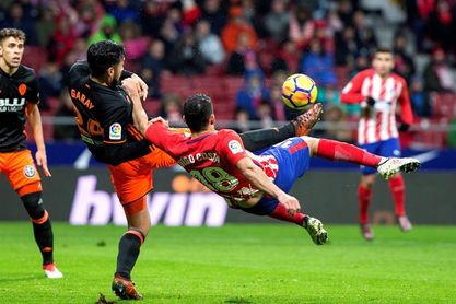 Empate al descanso entre el Atlético y el Valencia (0-0) Empate al descanso entre el Atlético y el Valencia (0-0)