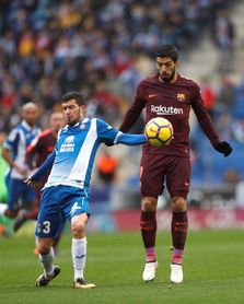 Espanyol y Barcelona empatan 0-0 al descanso Espanyol y Barcelona empatan 0-0 al descanso