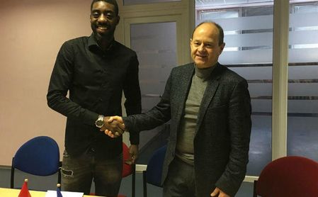 Un jugador ficha por un club lituano falseando su página de Wikipedia Un jugador ficha por un club lituano falseando su página de Wikipedia