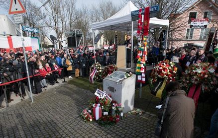 El Manchester United conmemora el 60 aniversario de la tragedia aérea de Múnich El Manchester United conmemora el 60 aniversario de la tragedia aérea de Múnich