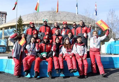 Izada la bandera española en la Villa Olímpica de PyeongChang Izada la bandera española en la Villa Olímpica de PyeongChang