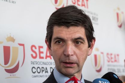 El Alavés guardará un minuto de silencio por la muerte de la madre de su presidente El Alavés guardará un minuto de silencio por la muerte de la madre de su presidente
